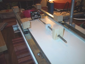 Y-axis Servo and pusher assembly
