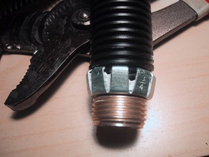 Male hose repair teeth bent over the fiskars flex hose