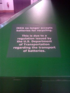Sign stating that IKEA no longer recycles batteries